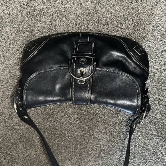 Authentic Coach - Black Leather Handbag with Silver Buckle - Picture 14 of 14